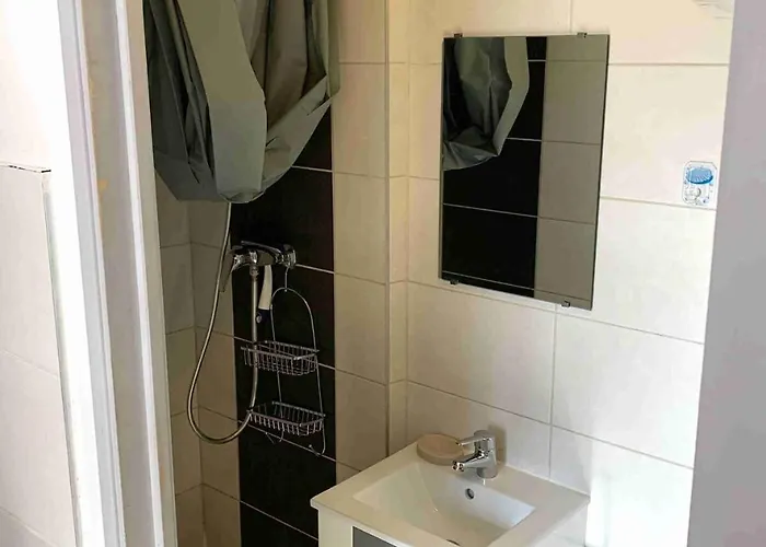 Provence アパート シャンベリ